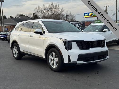 2025 Kia Sorento LX