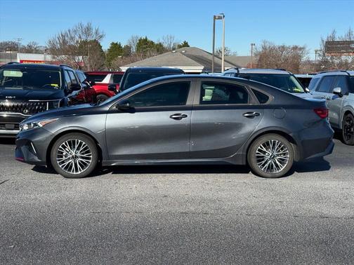 2022 Kia Forte GT-Line
