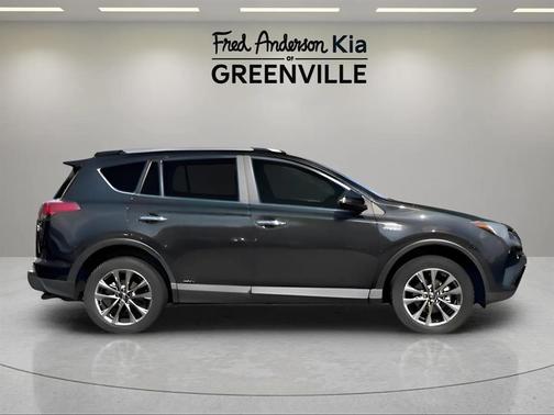 2017 Toyota RAV4 Hybrid SE