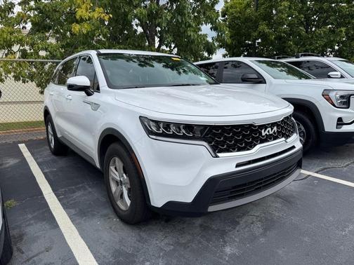 2022 Kia Sorento LX