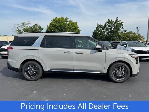 Ceramic White 2026 Kia Carnival Hybrid SX