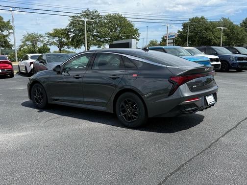 2026 Kia K5 LXS