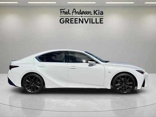 2022 Lexus IS 350 Base