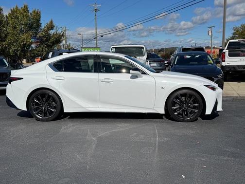 2022 Lexus IS 350 Base