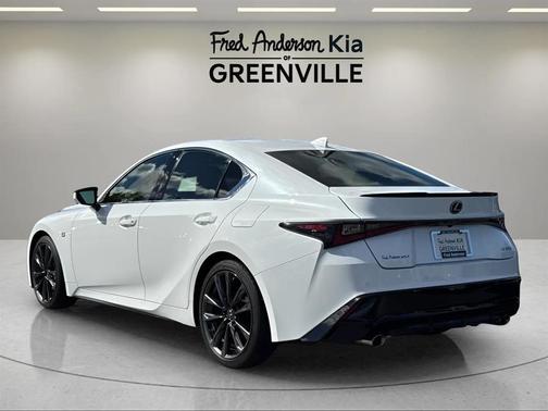 2022 Lexus IS 350 Base