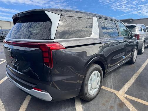 2026 Kia Carnival LX