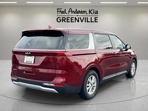 2024 Kia Carnival LX
