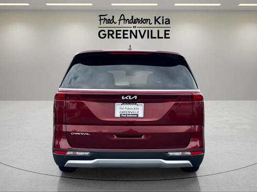 2024 Kia Carnival LX