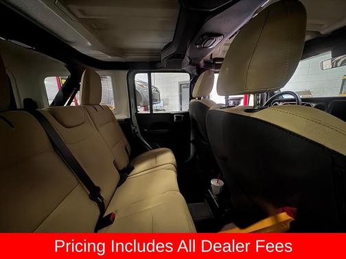 Earl Clearcoat 2023 Jeep Wrangler Willys