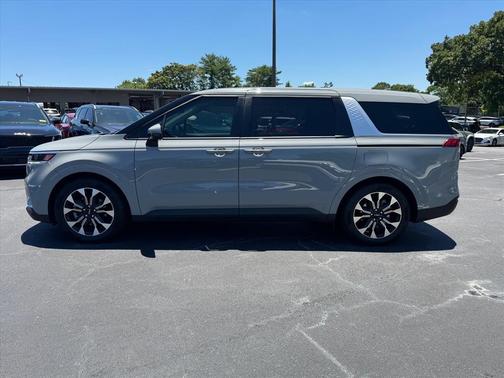Ceramic Silver 2024 Kia Carnival EX