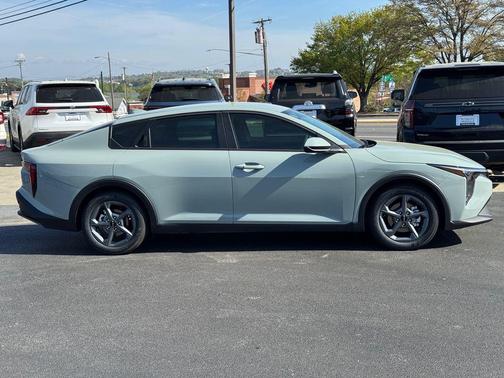 Morning Haze 2026 Kia K4 LXS