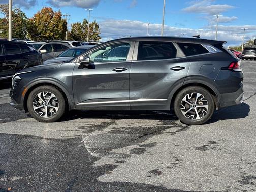 2024 Kia Sportage EX