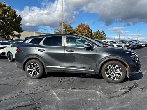 2024 Kia Sportage EX
