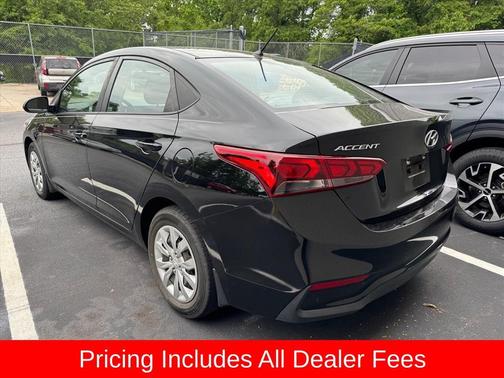 Absolute Black Pearl 2019 Hyundai Accent SE