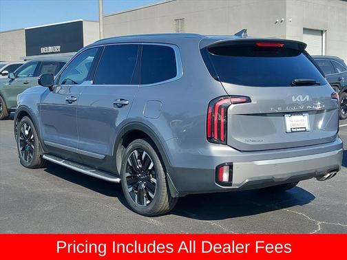 Everlasting Silver 2023 Kia Telluride SX