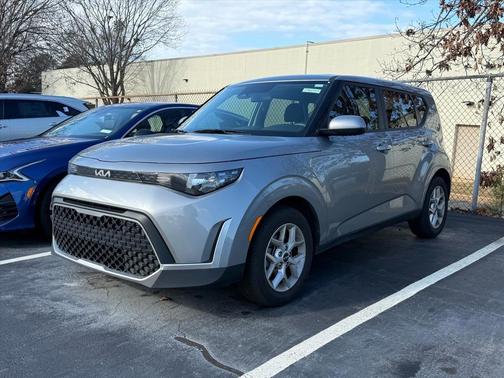 2024 Kia Soul LX