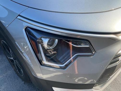 2023 Kia Niro EX
