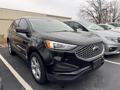 2023 Ford Edge SE