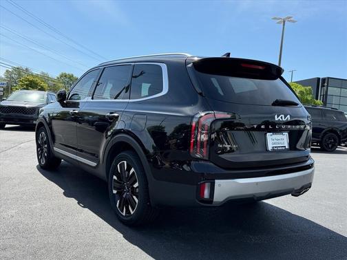 Ebony Black 2024 Kia Telluride SX
