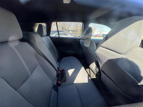 2024 Toyota Corolla Hybrid SE