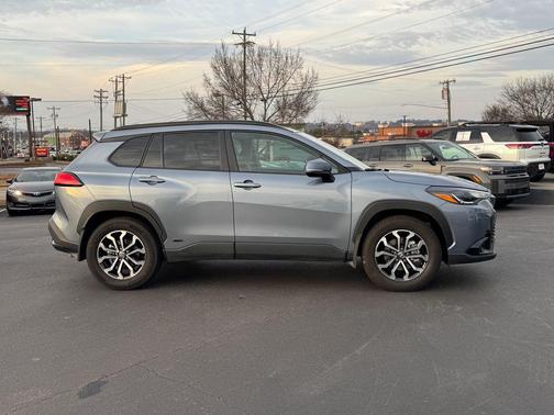 2024 Toyota Corolla Hybrid SE