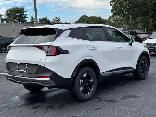 2026 Kia Sportage LX