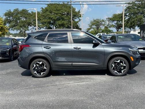 2025 Kia Seltos S