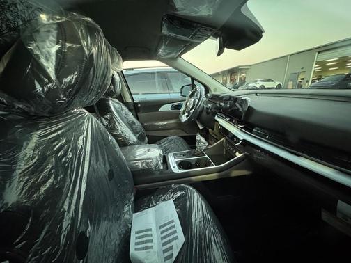 2026 Kia Carnival LX