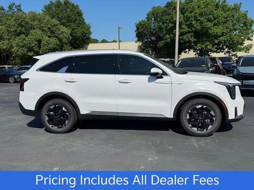 White 2026 Kia Sorento S