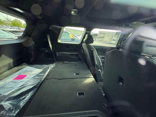 Glacial White Pearl 2027 Kia Telluride Hybrid X-Line SX