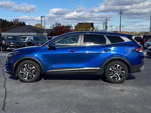 2024 Kia Sportage EX