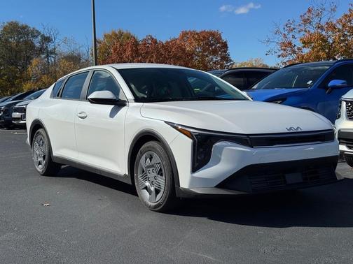 2025 Kia K4 LX