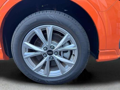 2024 Audi Q3 Premium 45 TFSI S line quattro Tiptronic