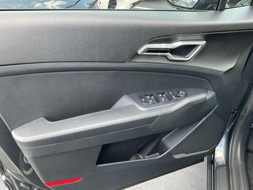 2025 Kia Sportage Hybrid LX