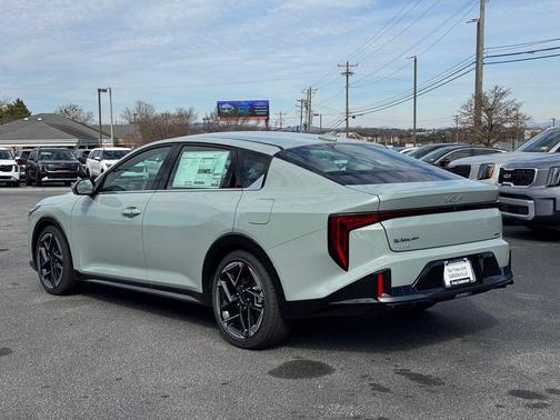 2026 Kia K4 GT-Line