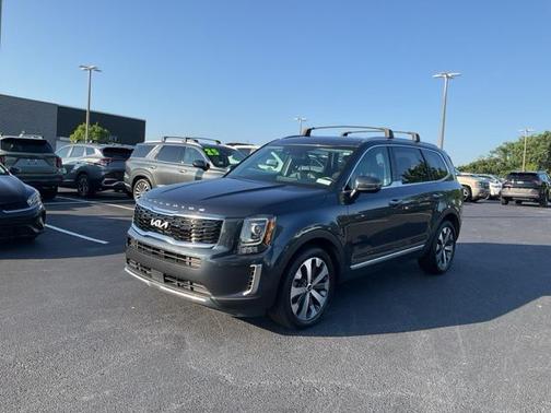 2022 Kia Telluride S