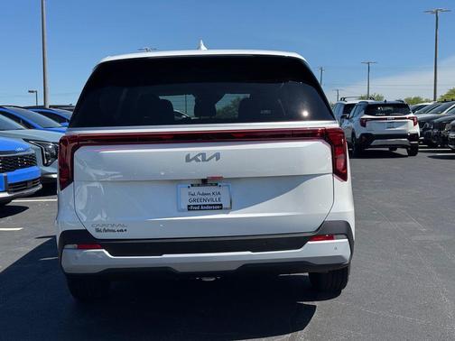 2026 Kia Carnival LXS