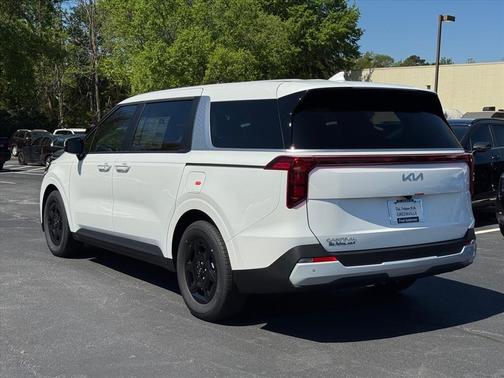 Snow White Pearl 2026 Kia Carnival LXS