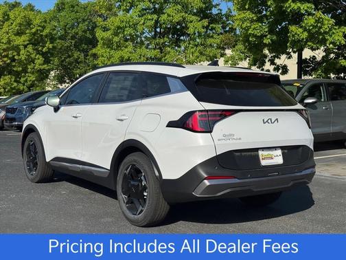 Glacial White Pearl 2026 Kia Sportage EX