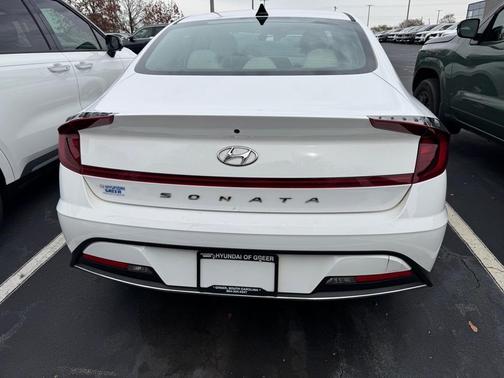 2023 Hyundai SONATA SE