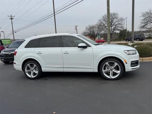 2019 Audi Q7 55 Prestige