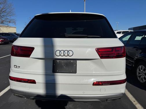 2019 Audi Q7 55 Prestige