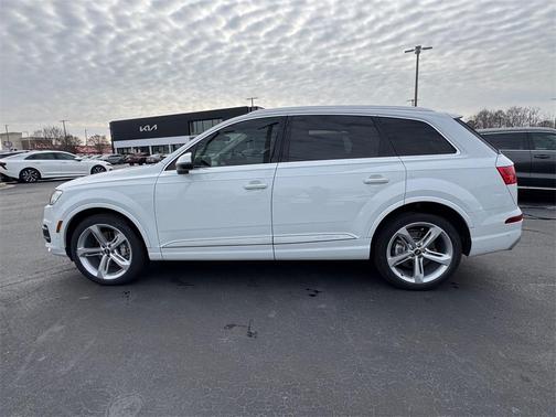 2019 Audi Q7 55 Prestige
