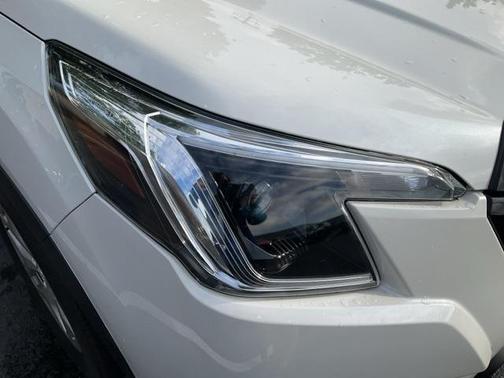 2022 Subaru Forester Base