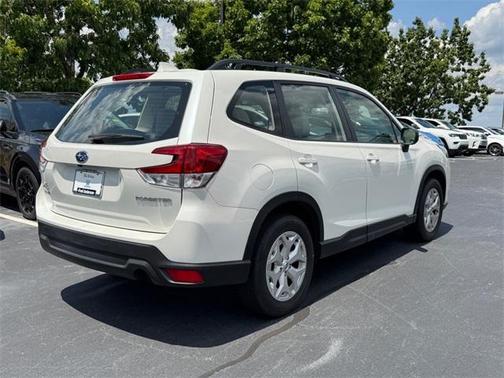 2022 Subaru Forester Base
