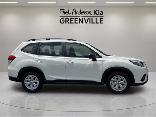 2022 Subaru Forester Base