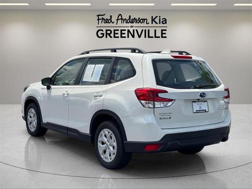 2022 Subaru Forester Base