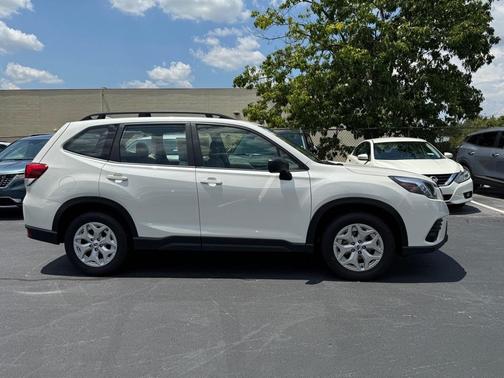 2022 Subaru Forester Base