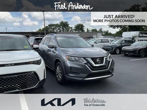 2018 Nissan Rogue SV