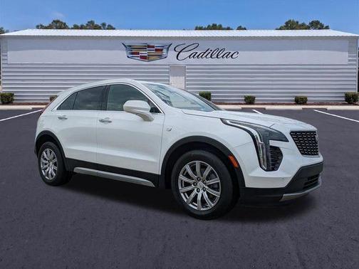 Crystal White 2020 Cadillac XT4 Premium Luxury